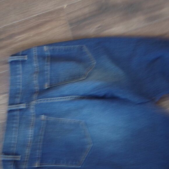 Dark Wash Venus Jeans - Picture 5 of 6